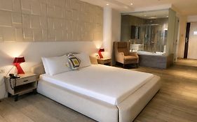 City Park Hotel Residences